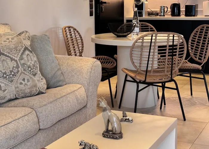 Lagonisi Luxury Apartment 2 By The Sea